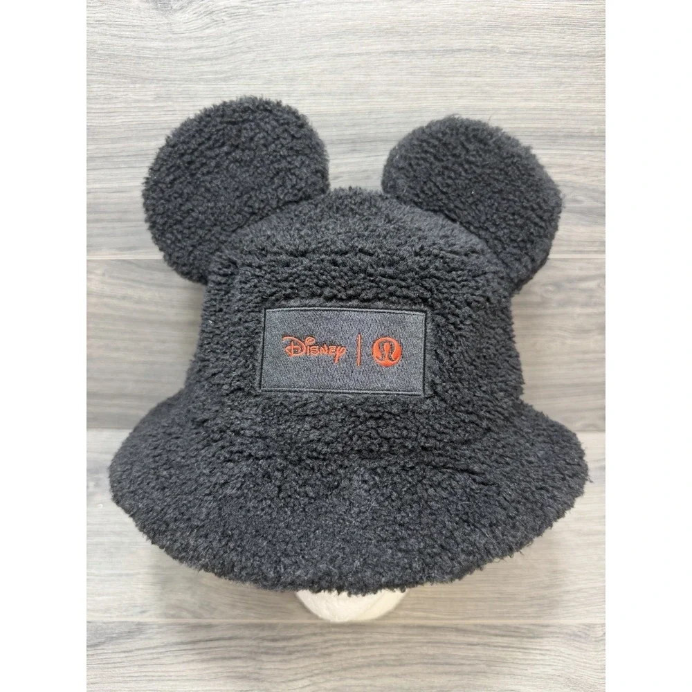 Lululemon Disney Mickey Hat Bucket Womens S/M Black Textured Fleece Ears New
